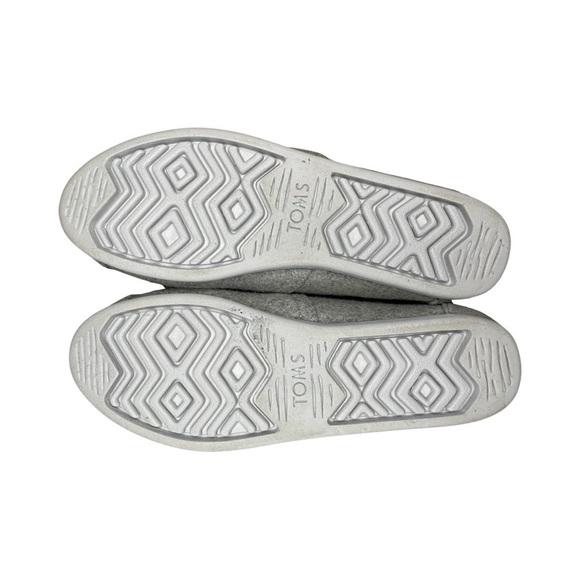 TOMS Seasonal Classic Alpargata Drizzle Grey Felt/Faux Shearling - Picture 4 of 11